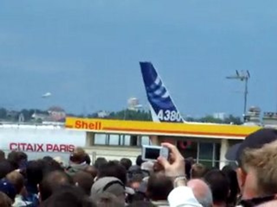 BOURGET 2009 PART 5 - A380 Suite