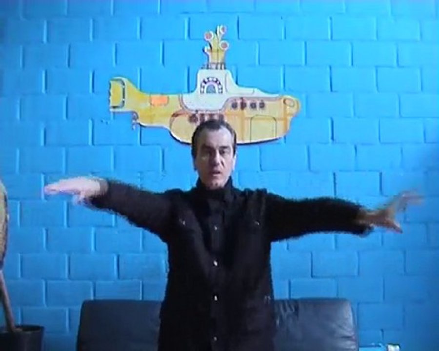 Белая подводная лодка