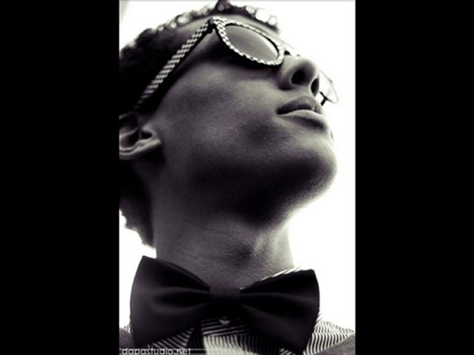 Stromae - Bienvenue chez moi (2010)