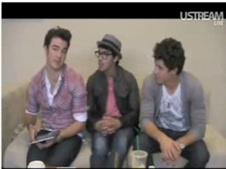 Jonas Brothers Live Chat, 13/05/10 Quinta Parte