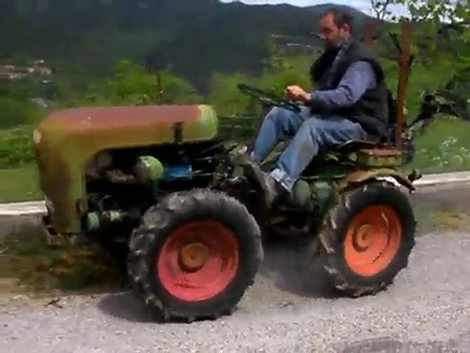 Tracteur Holder A12