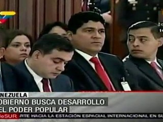 Gobierno venezolano busca desarrollo del poder popular