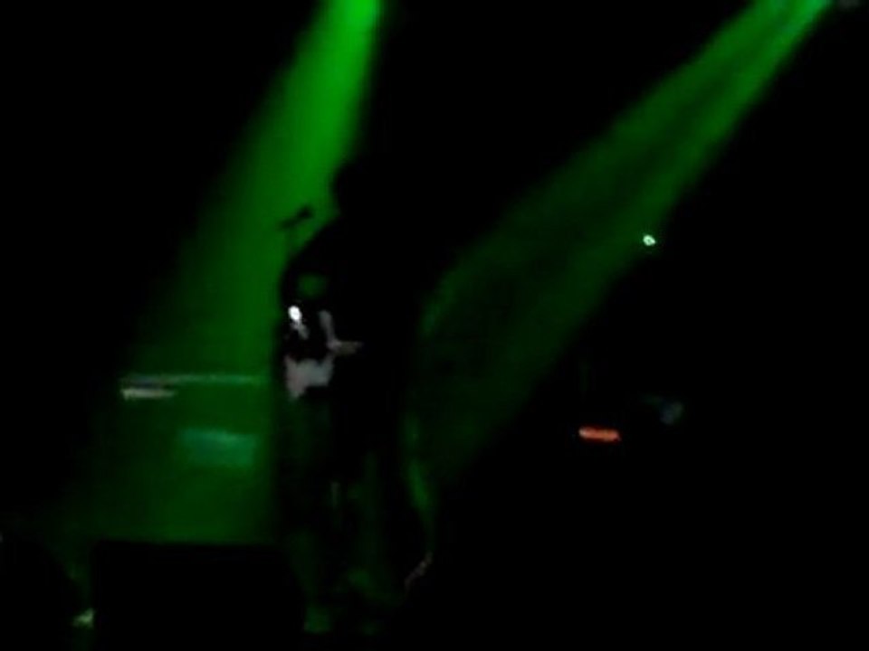 Saez - J'veux qu'on baise sur ma tombe