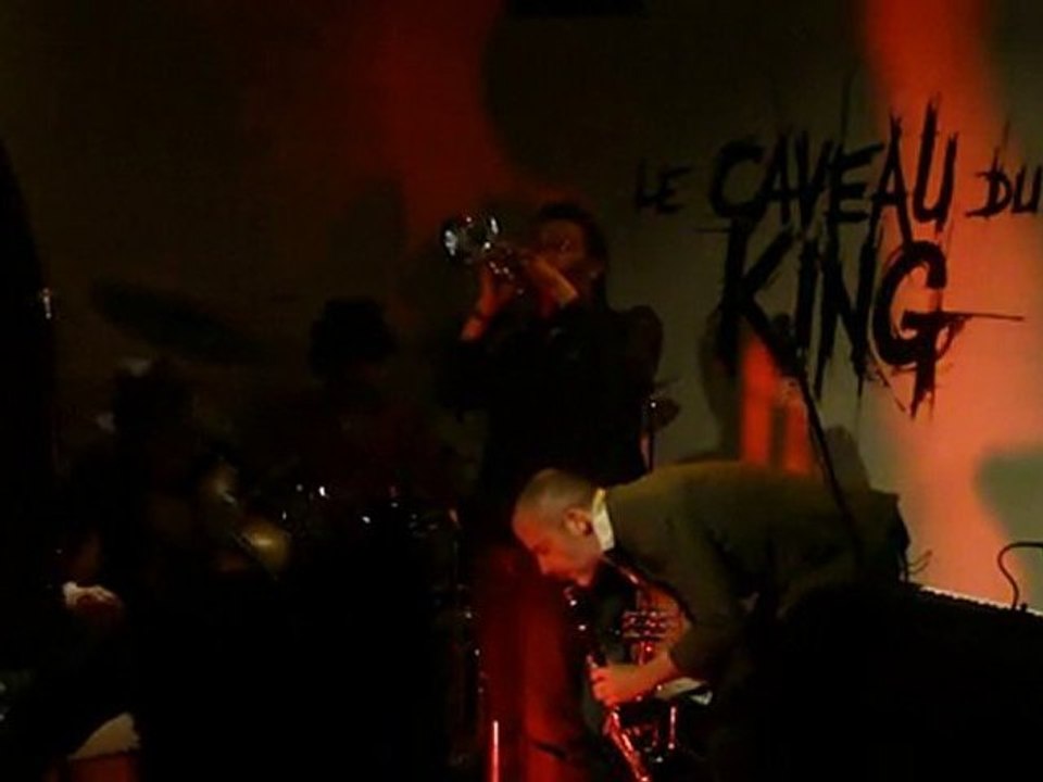 SANTA MACAIRO ORKESTAR (F)@King Mai2010