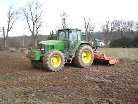 Evrard au semis d'herbe et pois 2010