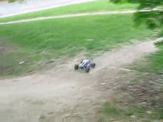 Quelques sauts en B-Revo