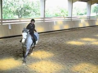 Eva au saut avec Pin up