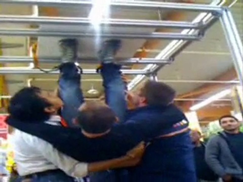 super glue 3 colle aussi casto bron