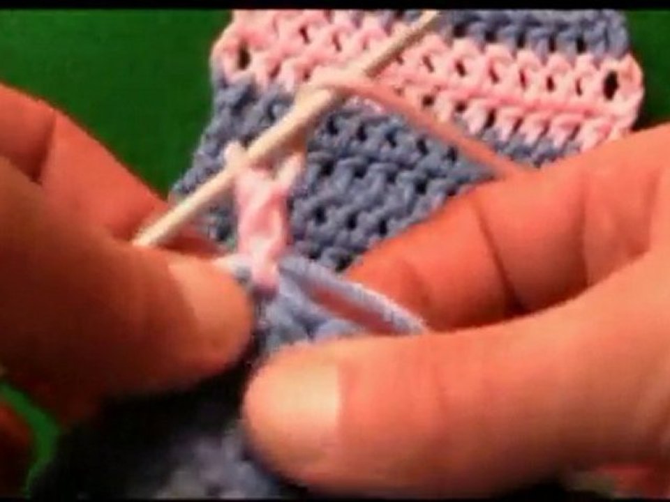 Crochet How To Cast Off & Hide Loose Ends LH