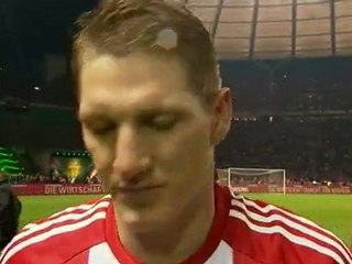 Post-Match Interviews Schweinsteiger / Lahm / Müller / Hoe