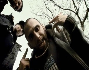 Crown - KEEP ON feat. RADIx & Sofia ( & SEEK - Life)