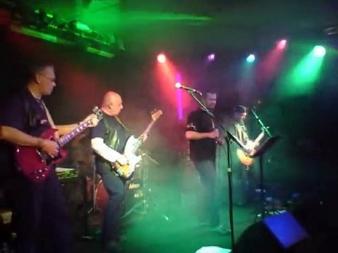 Eighteen - Cover Alice Cooper