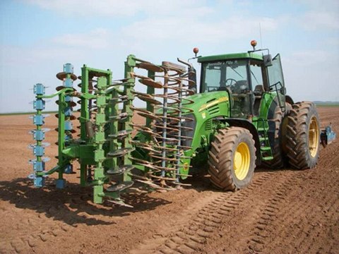 Plantation de pomme de terre dans la Somme en 2010