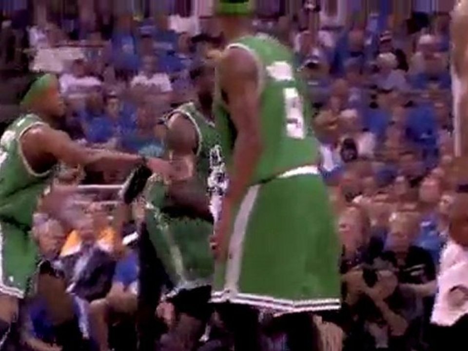 Vince Carter drives through the defense and finishes with a