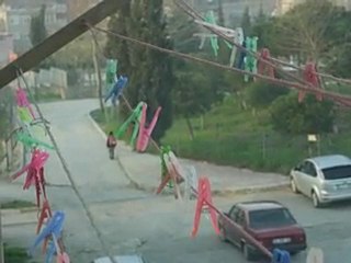 Burkay Okula Giderken