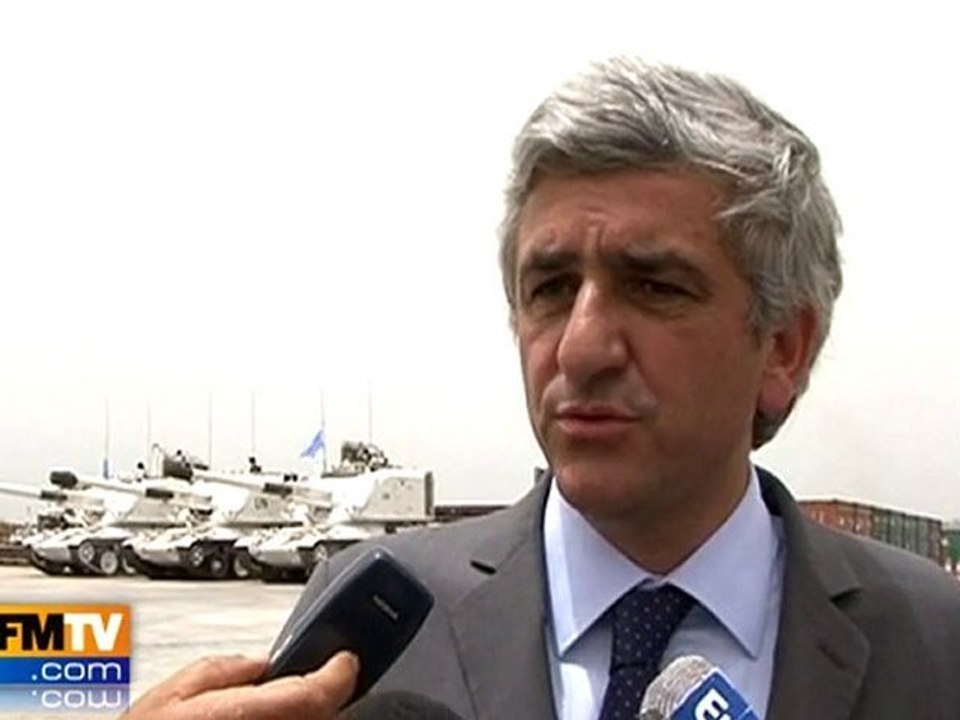 Hervé Morin visite les soldats français au Liban