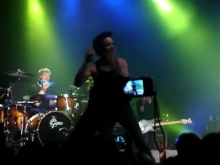 Train le 15 mai Paris le Bataclan