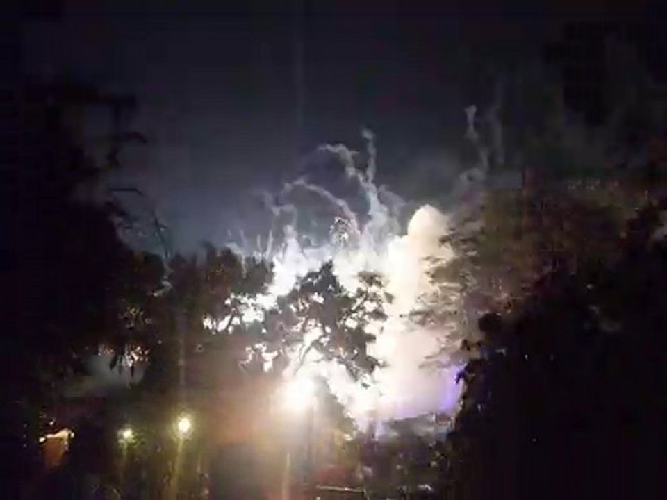 Feu d'artifice fin du concert Andrea Bocelli à Singapour