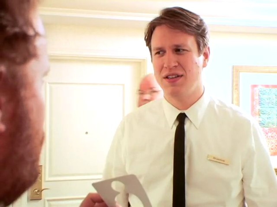 Hotel: Do Not Disturb