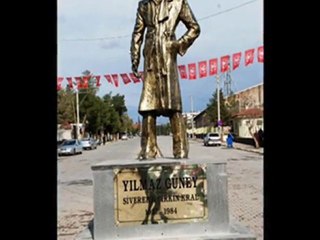 şivan perver heykeli video