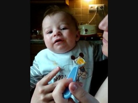 premier repas de Renan 17 mai 2010