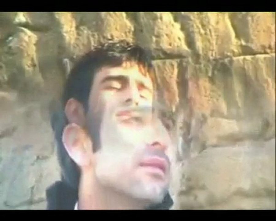 Mahsun Çağlayan Nanay (bahçada yeşil çınar) www.esesli.com