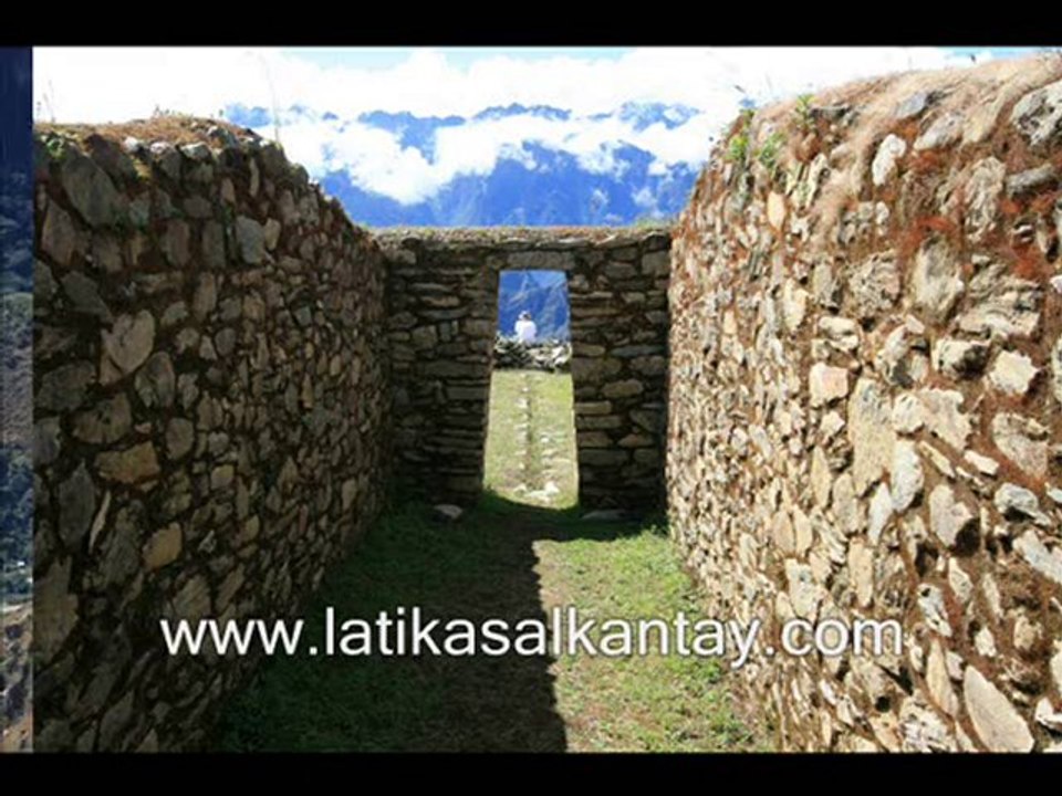 SALKANTAY TREK