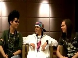 17-5-2010 - Tokio Hotel Answer Your Questions! (UM Malaysia)