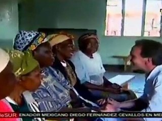 Ancianas se entrenan en defensa personal en Kenia