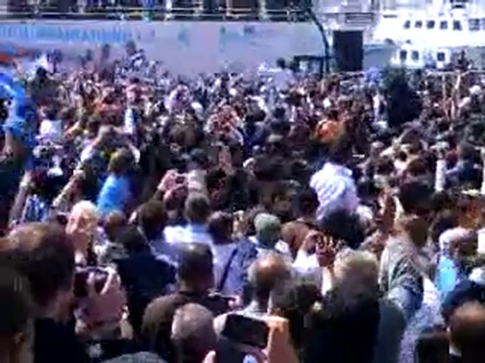 16 mai 2010, Marseille, Vieux Port. OM champion France (p3)