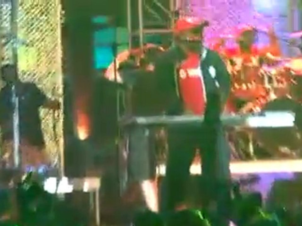 NU LOOK AT 2010 COMPASFEST!