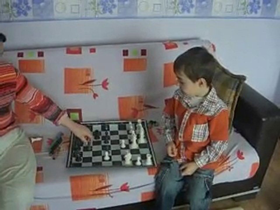 Tufan Anne Satranç
