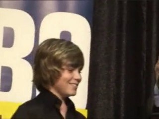 Jordan Jansen singing Australian National Anthem