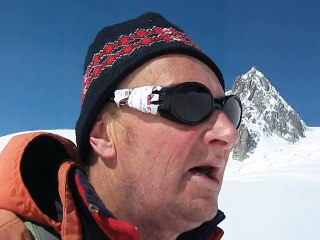 vallée blanche seul belle bonne neige du  17 mai 2010