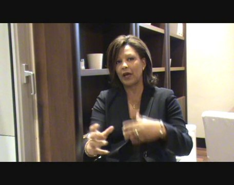 AFI/ ITW DE MARIE REINE HASSEN CANDIDATE DU PEUPLE EN RCA1/2