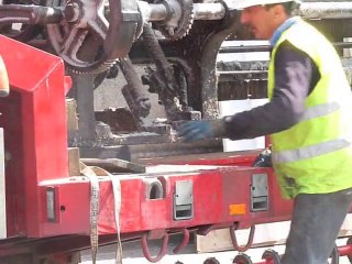 Caudry : Trois métiers à guipure déménagés de Sophie Halette