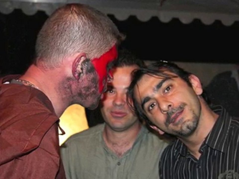 tristan enterrement de vie de garçon