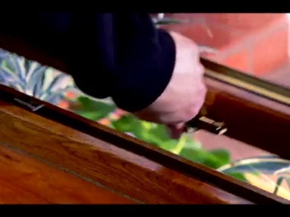 CR Smith Lorimer Window Advert 2009