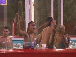 David et Alicya: elle est bonne?