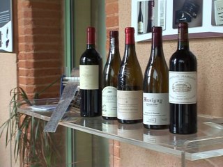 Bubbles offer new tool to combat counterfeiters