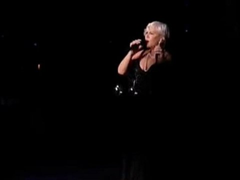 Sezen Aksu **Köln ~ Konser** [9/17] ~ Her şeyi yak