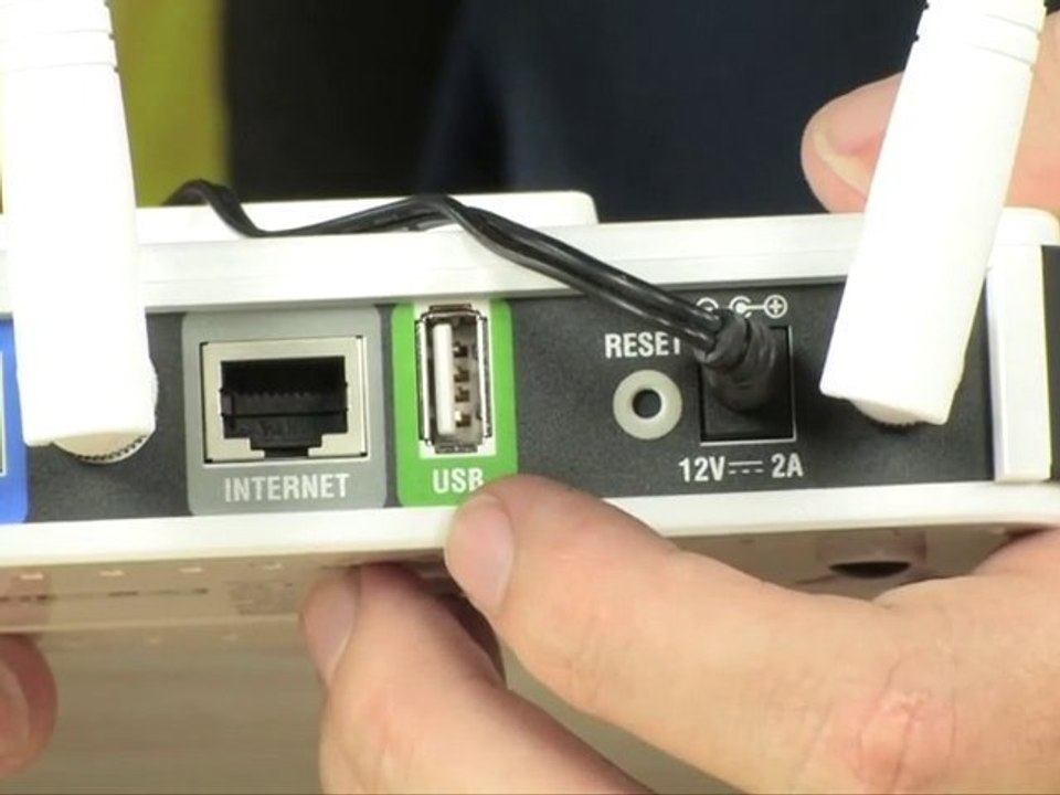 D-Link DIR-855 Xtreme N Duo Media Router