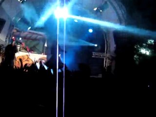 DJ Vadim feat. Yarah Bravo - Bluebird (live @ NO STRESS)