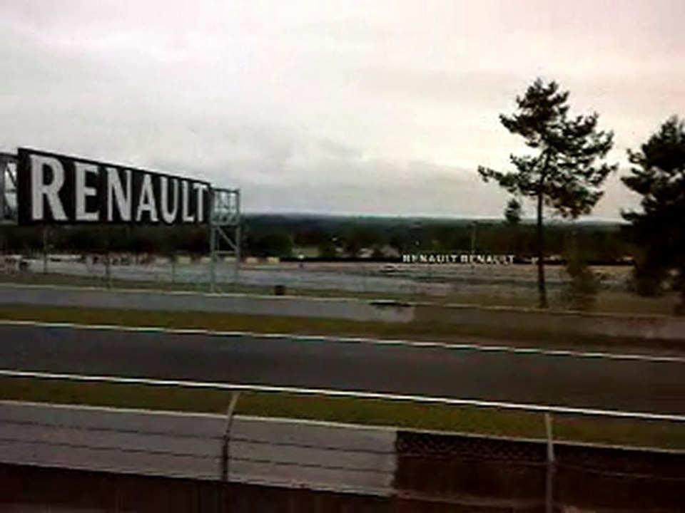 Clio cup aux world series by renault au mans