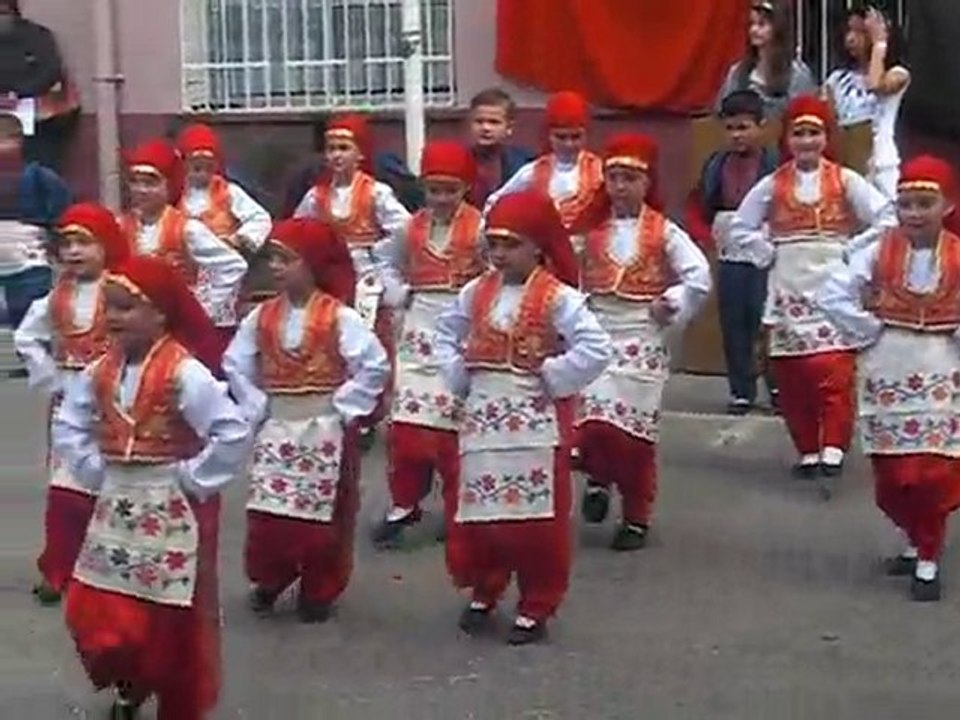 19 Mayıs 2010 Kutlama - 1. Sınıflar Folklor