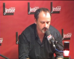 Le joker de Guillon imite Frédéric Mitterrand avec brio