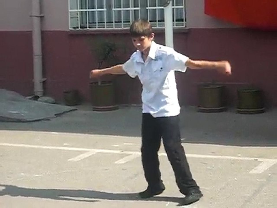 Tevfik Aydın Dans Gösterisi