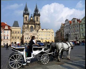 PRAGUE - Place de la Vieille Ville