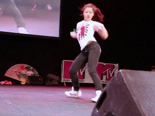 Show [AMC] au Lovin Japan 2010