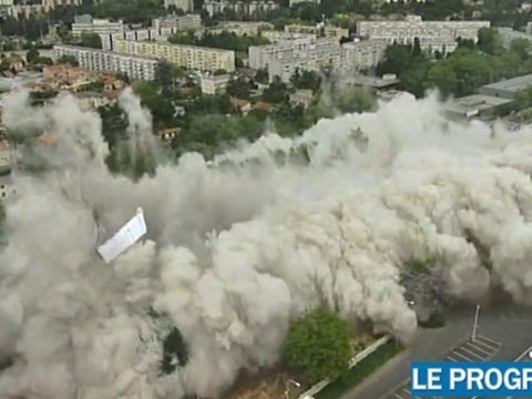 Lyon: la barre 220 de La Duchère s'effondre en six secondes
